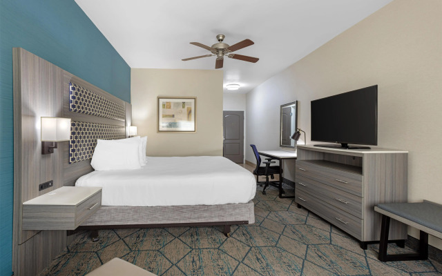 Best Western Plus Wasco Inn & Suites