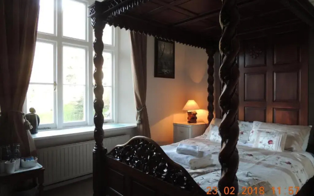 Orchard House Hotel