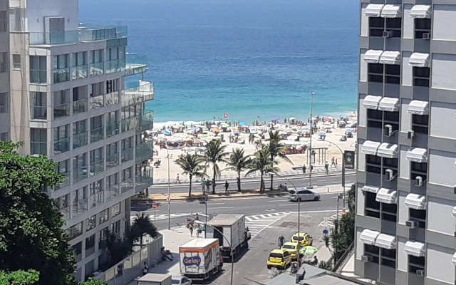 Charmoso Apartamento A 1 Quadra Da Praia