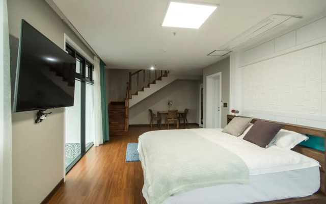 Jeju 29 Pool Villa