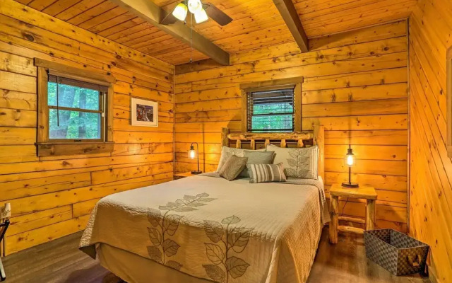 Pocono Log Cabin: Fireplace, Fire Pits & Amenities