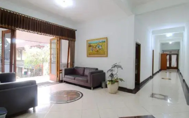 Tripletree Sinergi Hotel Tretes