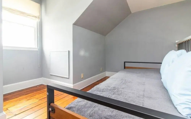 Historic Gem - City Center/patio/soak Tub