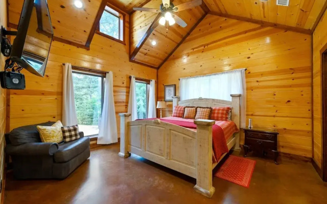 Majestic High - Cabin for 17