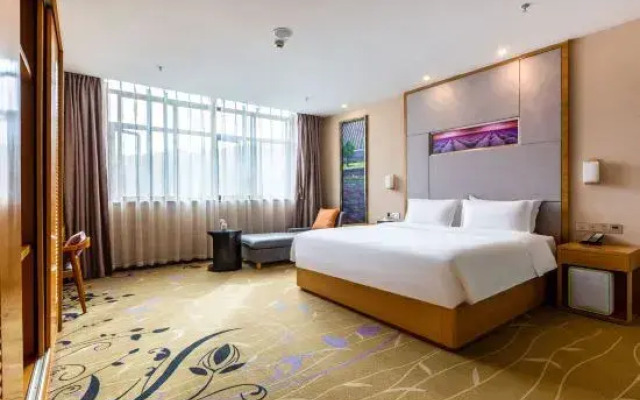 LiveCool-Hotel (WanDaGuangChangShunHaiDiTieZhanDian)