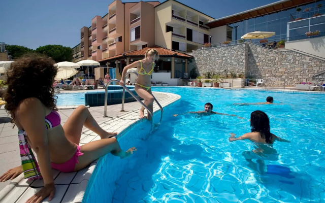 Albona Hotel & Residence