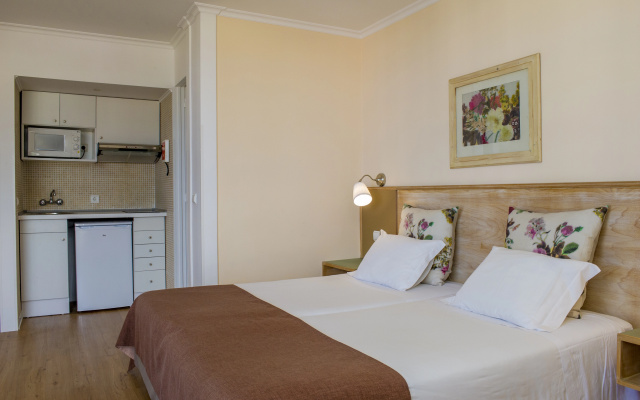 Dorisol Buganvilia Studio Hotel