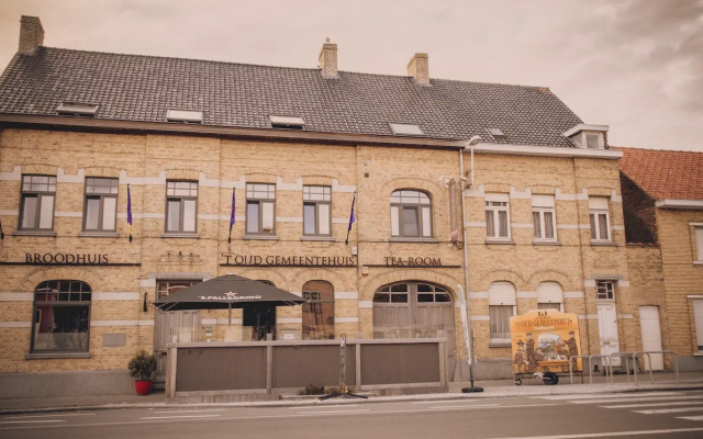 hotelImage
