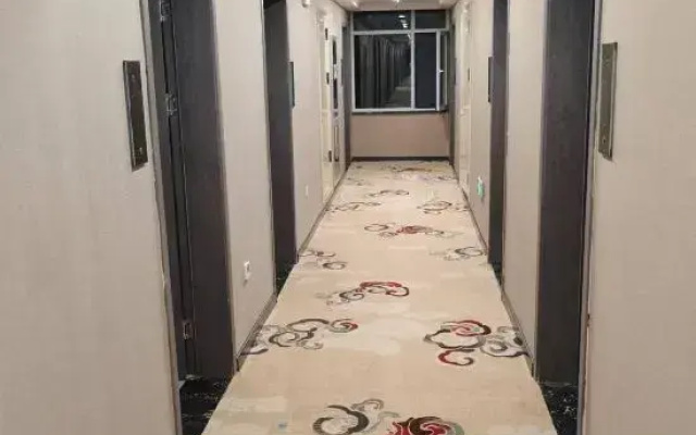 Chaka Shanshui Hotel
