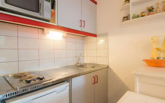 Les Cyprianes - Inh 27521