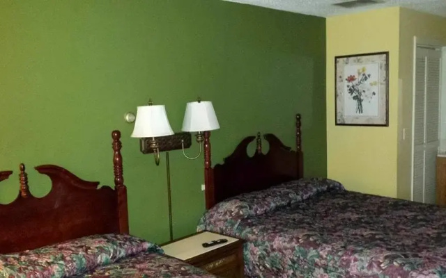 Shamrock Motel
