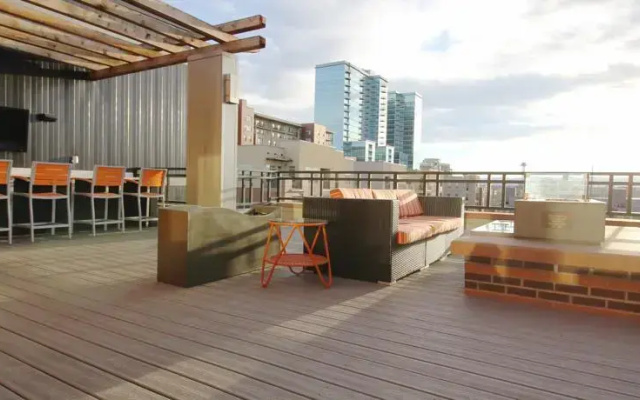 Amli Riverfront Park by Stay Alfred