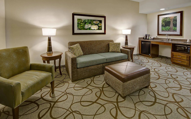 Hilton Garden Inn Charleston / Mt. Pleasant