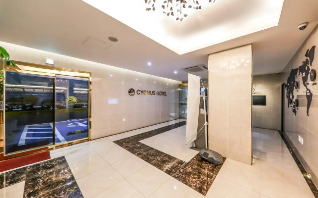CYGNUS Hotel