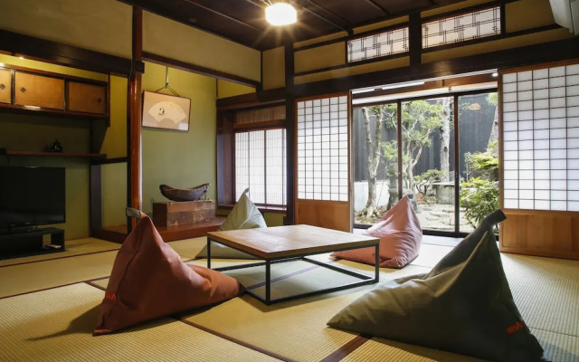 Yamasaki Ryokan Q Nakamonzenya