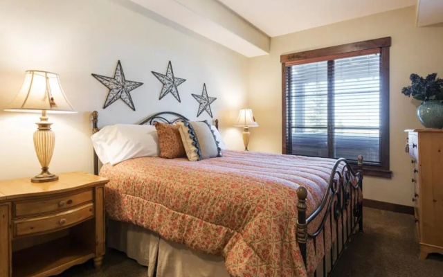 Silver Star #1104 - 2 Bed Condo