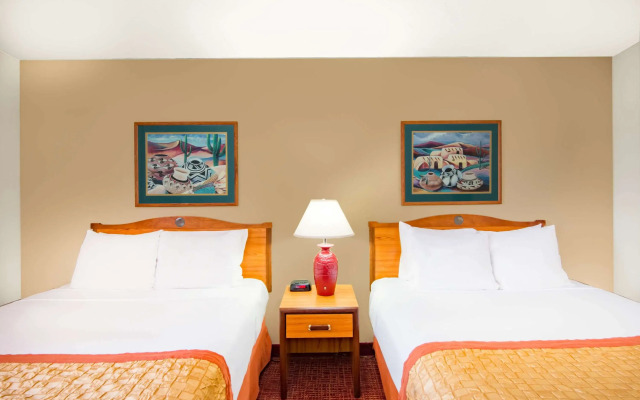 Hawthorn Suites by Wyndham Albuquerque