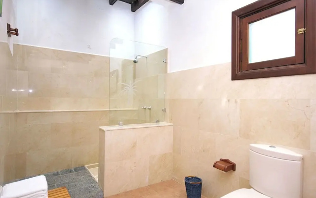 Comfortable Villa in Haría With Swimming Pool