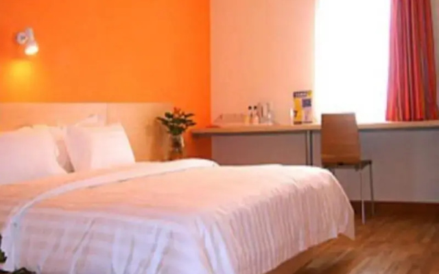 7 Days Inn Dehong Mangshi Tuanjie Street Branch