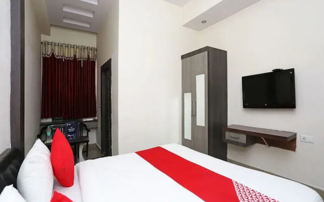 OYO 16103 Hotel Neelkanth