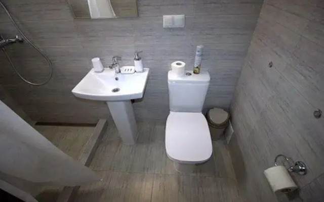 House 9 (Хаус 9)