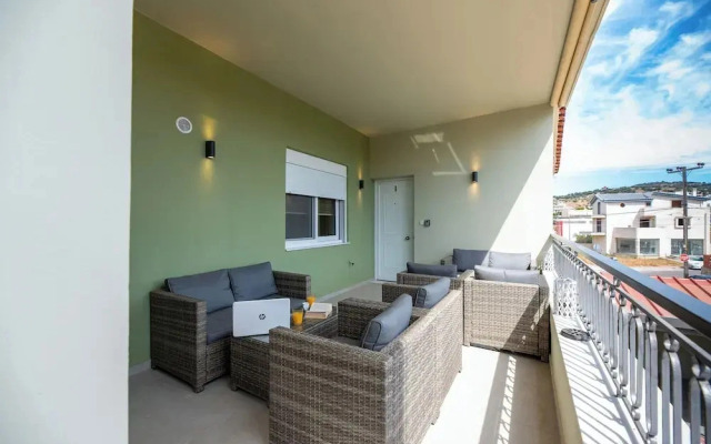 Demi's Apartments Near Athens Airport