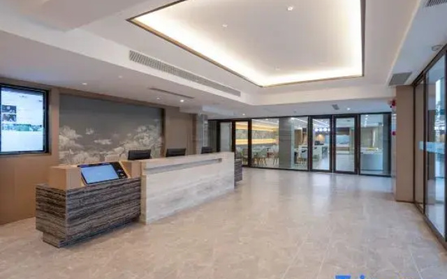 Starway Hotel (Rudong Xiaoyangkou Scenic Area)