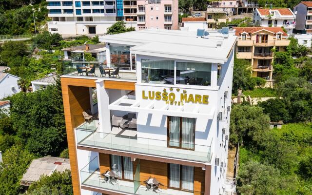 Отель Lusso Mare Черногория, Будва - отзывы, цены и фото номеров - забронировать отель Lusso Mare онлайн вид на фасад