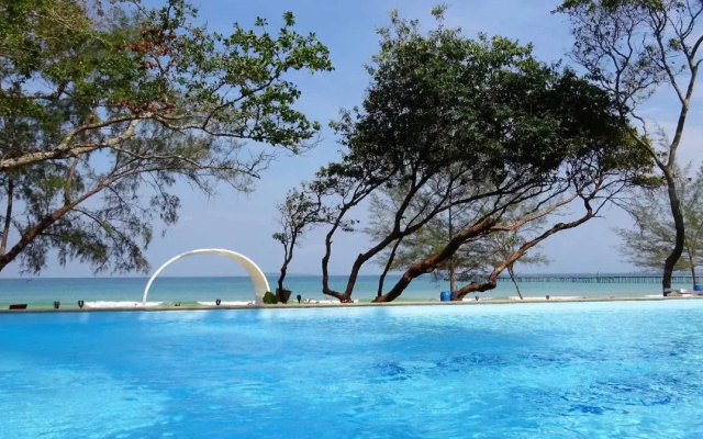 Tube Resort by EHM