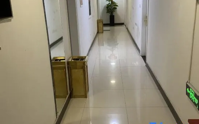Rongyue Hostel