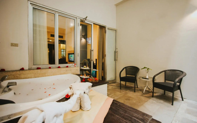 Golden Flower Hotel Bandung
