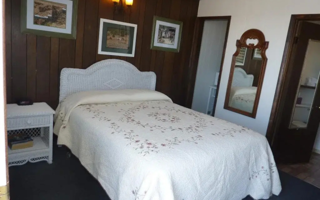 Sugarloaf Mountain Motel