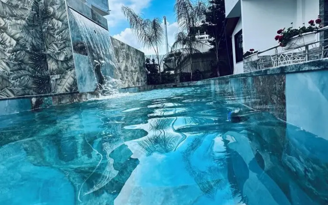 Ilio Boutique Swim Up Rooms