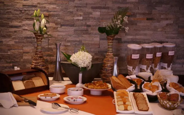 Апарт-отель The Eclipse Boutique Suites