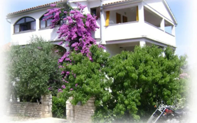 Stunning View 1-bed Apartment in Premantura