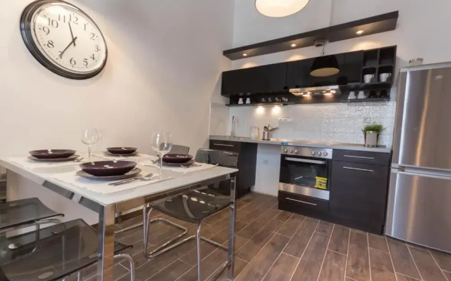 Luxury Apartment by Hi5-Varoshaz Suite