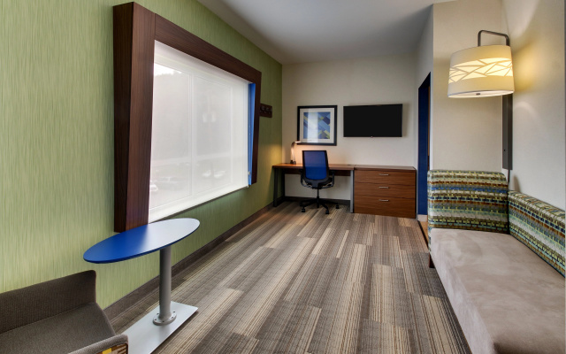 Holiday Inn Express & Suites Ithaca by IHG
