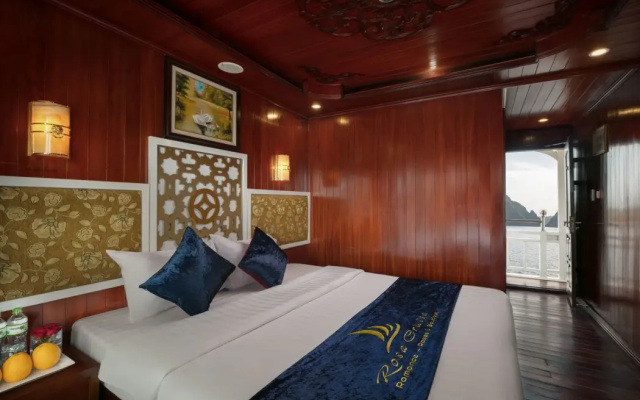 Rosa Boutique Cruise