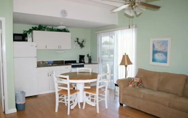 Silver Sands Villas