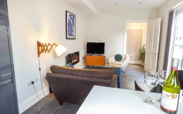 Courtyard Apartment