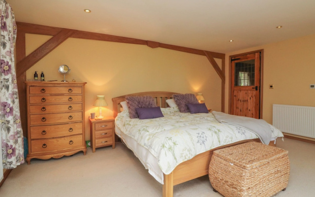 South Honeycroft Thatch