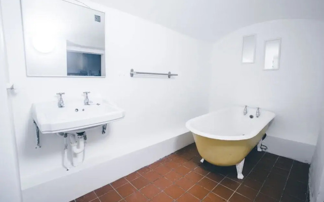 Short Stay Bristol - Pembroke Apartment