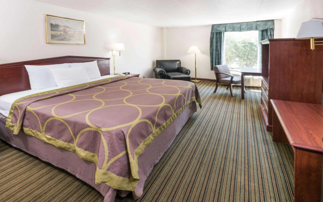 Super 8 By Wyndham Columbus