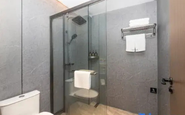 Yizhou Hotel
