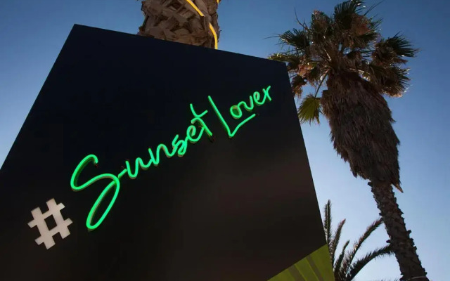 Ritual Sunset Lover