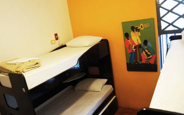 Uvaia Hostel