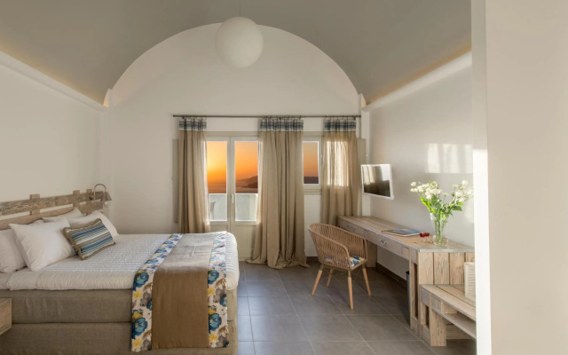 Caldera's Dolphin Suites