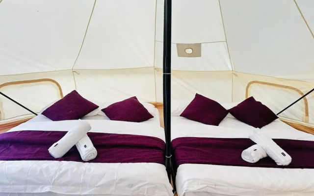 Dnamie Glamping - Lux Tent