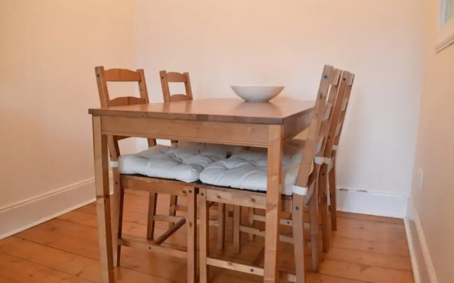 1 Bedroom Flat In Edinburgh