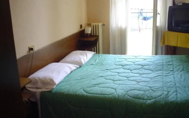 Eden Hotel